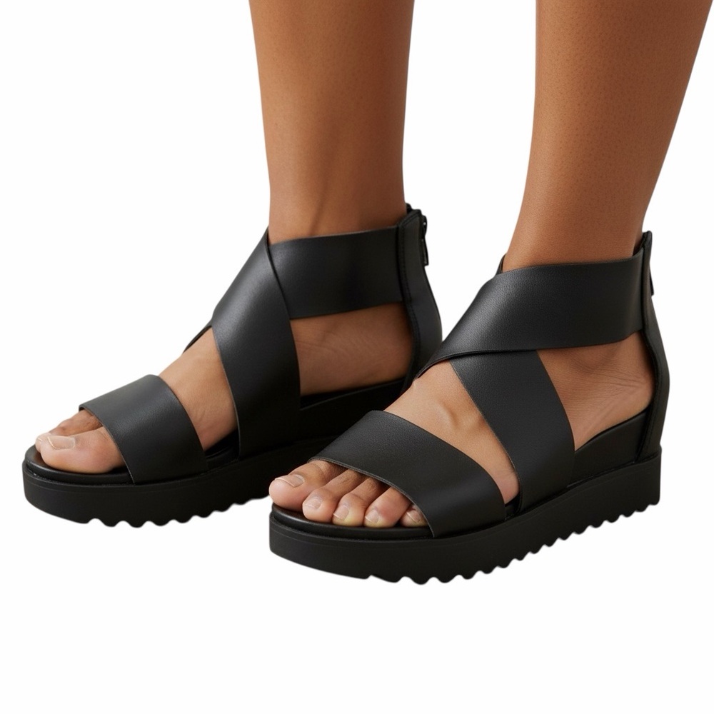 Steve Madden Black Platform Sandals